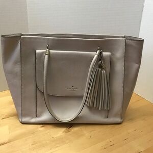Kate Spade Outlet White/Ivory Leather Tote Bag w/ Tassel
